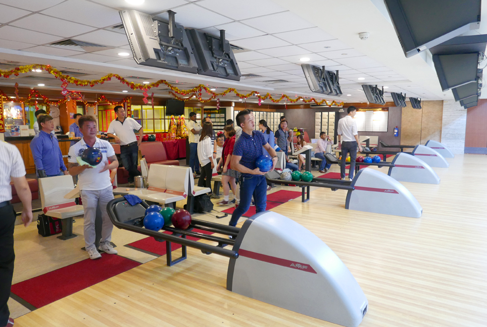 Chinese New Year Bowling Reunion | Elmich Pte Ltd